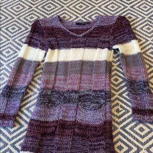 Sweater dress with purple and white with pockets